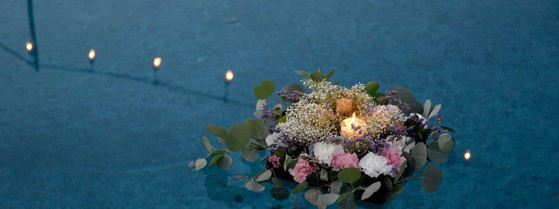 Water Scattering: How to Pick the Right Biodegradable Urn